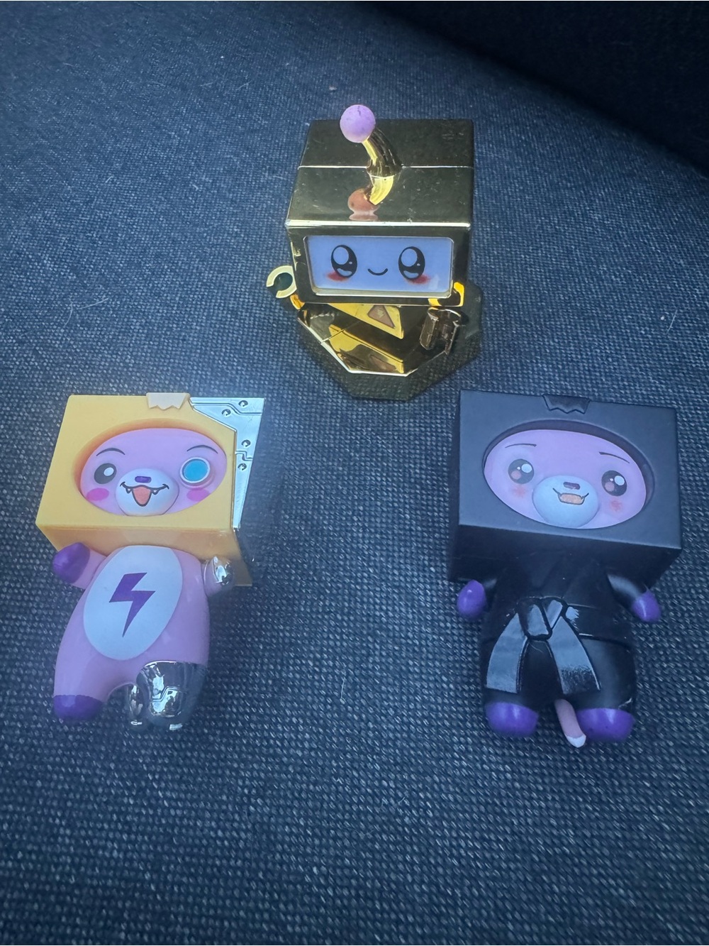 LankyBox Series 3 Mystery Figures Cyborg Foxy, Ninja Foxy, rare Golden